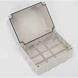 Caja de Derivación IP / 12 Glándulas Recortables / IP55 / Rango Térmico -40 a 120 °C / 190 x 240 x 165 mm (7.5 x 9.4 x 6.5 in) / Protección EMI y Antiestática