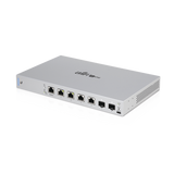 Switch UniFi 7 puertos (1 x consola, 4 x PoE++ 802.3bt y 2 SFP+)