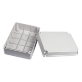 Gabinete de Plástico IP55 / 190 x 240 x 95 mm / Protección EMI y Antiestática / -40 a 120°C / Aplicaciones Solares y Telecomunicaciones
