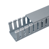 Canaleta Ranurada de PVC con Tapa, Tipo F, 57.2 mm de Ancho, 104.1 mm de Alto y 2 m de Largo, Color Gris