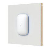 Extensor WiFi 6 UniFi, se conecta directo al tomacorriente, hasta 5.4 Gbps, repite SOLO WiFi de equipos UniFi.