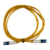 Jumper de Fibra Óptica Monomodo (OS2) XGLO Riser LC/UPC-LC/UPC Duplex OFNR Color Amarillo 3 Metros