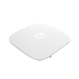 Access Point cnPilot XE3-4 WiFi 6/6E 802.11ax (2.4, 5 y 6 GHz), 3 radios definidos por software (SDR), MU-MIMO 4x4, Políticas de control de aplicaciones, hasta 1,500 clientes, gestión desde la nube, hasta 6.6 Gbps.