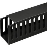 Canaleta Ranurada de PVC Rígido para Organización y Protección de Cableado / Ranura Ancha con Tapa a Presión / Color Negro / Tramo de 25 × 25 mm × 2 m
