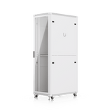 UACC Rack Cabinet 42U (600 × 1000 mm) – Gabinete de Piso Totalmente Ensamblado con Ventiladores Integrados, Paneles Removibles, Ruedas con Seguro y Puerta Frontal de Vidrio Templado